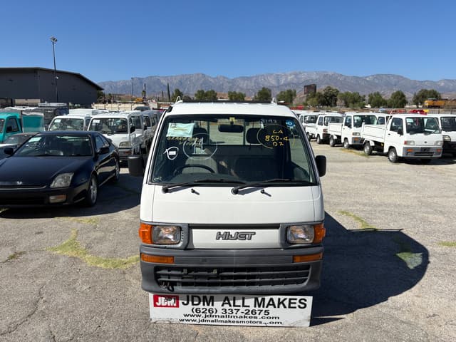 1998 Daihatsu Hijet JDM car for sale — photo 3 of 10
