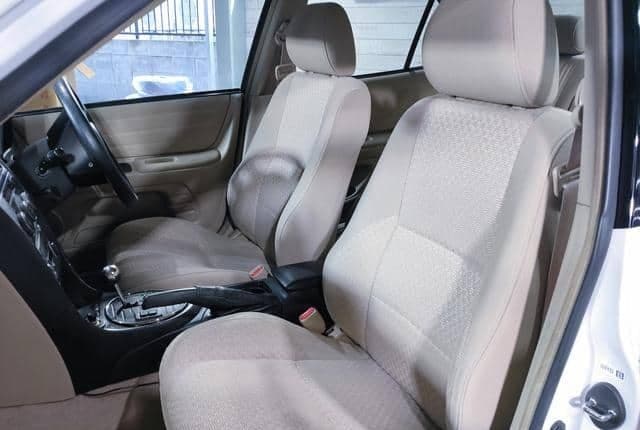 2002 Toyota Altezza JDM car for sale — photo 15 of 25
