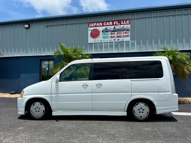 1999 Honda Stepwagon JDM car for sale — photo 4 of 25