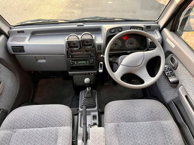 1995 Mitsubishi Bravo Minivan JDM car for sale — photo 16 of 25