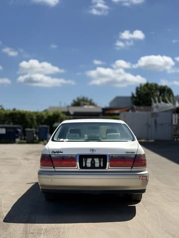 2001 Toyota Crown JDM car for sale — photo 6 of 14