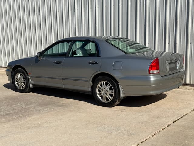 2000 Mitsubishi Diamante JDM car for sale — photo 4 of 21
