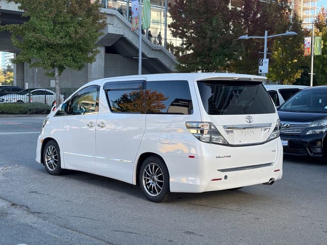 2010 Toyota Vellfire JDM car for sale — photo 3 of 16