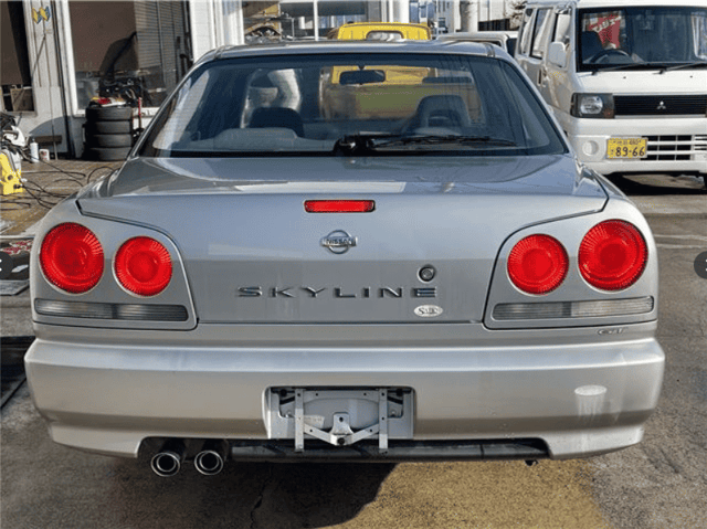 1998 Nissan Skyline JDM car for sale — photo 2 of 9