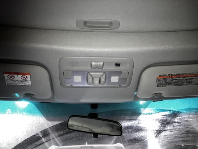 2007 Toyota Estima JDM car for sale — photo 17 of 20