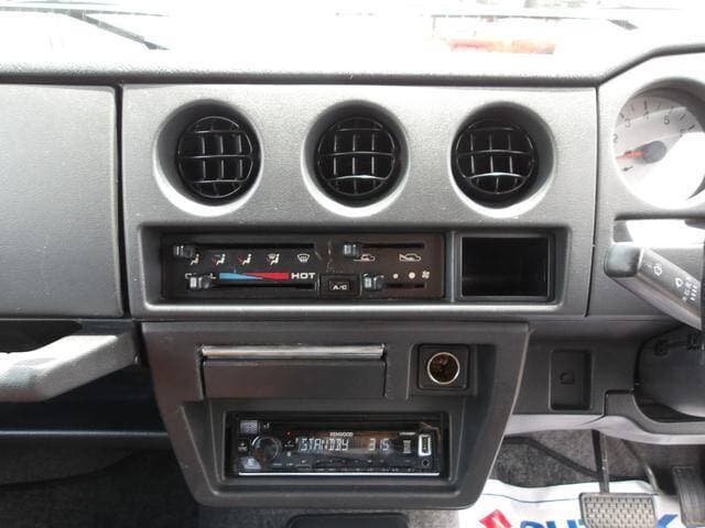 1996 Suzuki Jimny JDM car for sale — photo 15 of 20
