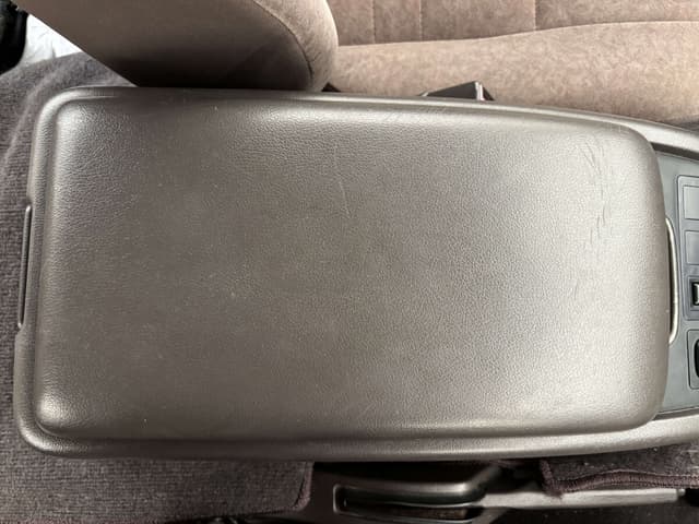 2001 Toyota HiAce JDM car for sale — photo 17 of 25