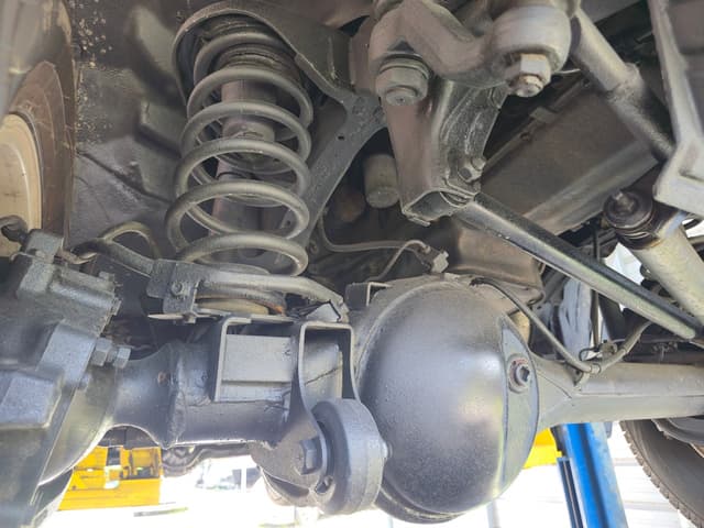 1999 Nissan Safari JDM car for sale — photo 2 of 25