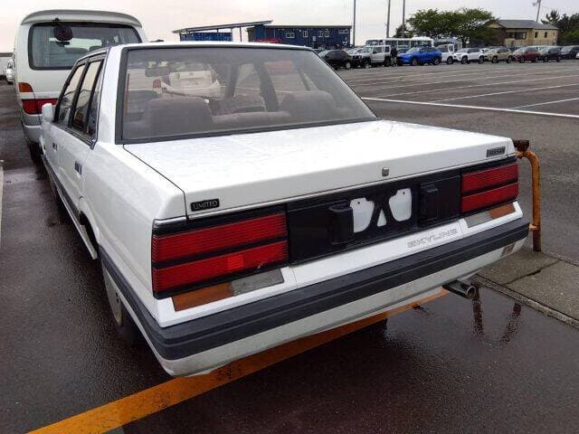 1989 Nissan Skyline JDM car for sale — photo 2 of 8