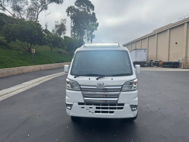 2022 Daihatsu Hijet JDM car for sale — photo 4 of 14