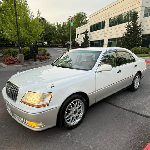 2001 Toyota Crown JDM car for sale — photo 11 of 17