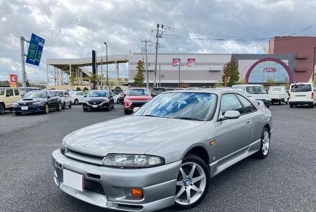 1996 Nissan Skyline JDM car for sale — photo 2 of 25