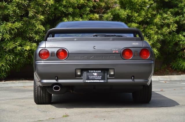 1989 Nissan Skyline JDM car for sale — photo 10 of 25