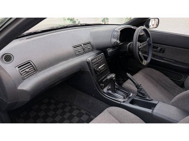 1990 Nissan Skyline JDM car for sale — photo 8 of 18