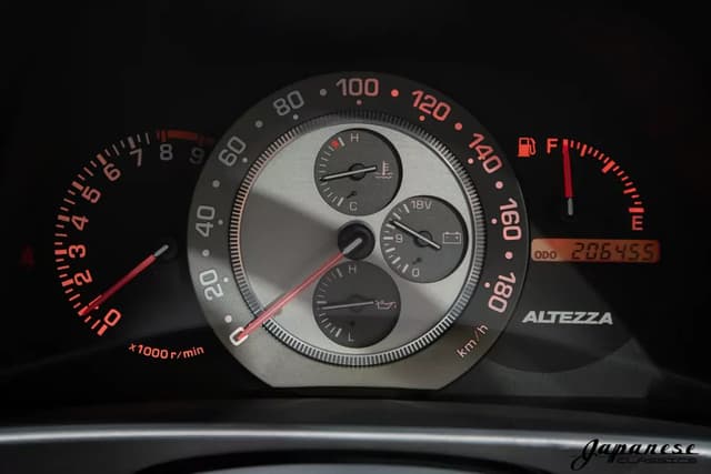 2000 Toyota Altezza JDM car for sale — photo 13 of 25