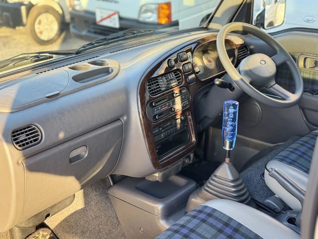 1998 Daihatsu Atrai JDM car for sale — photo 6 of 15