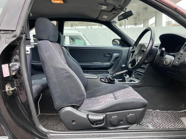 1997 Nissan Skyline JDM car for sale — photo 15 of 20