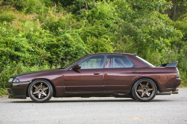1991 Nissan Skyline JDM car for sale — photo 12 of 25