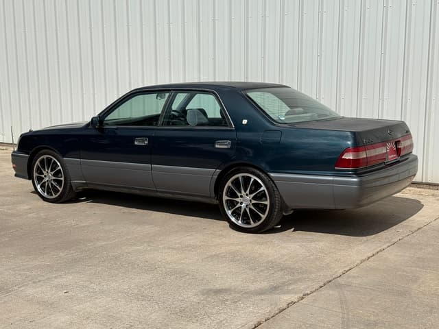 1995 Toyota Crown JDM car for sale — photo 6 of 20