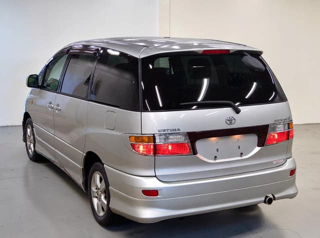 2001 Toyota Estima JDM car for sale — photo 3 of 4