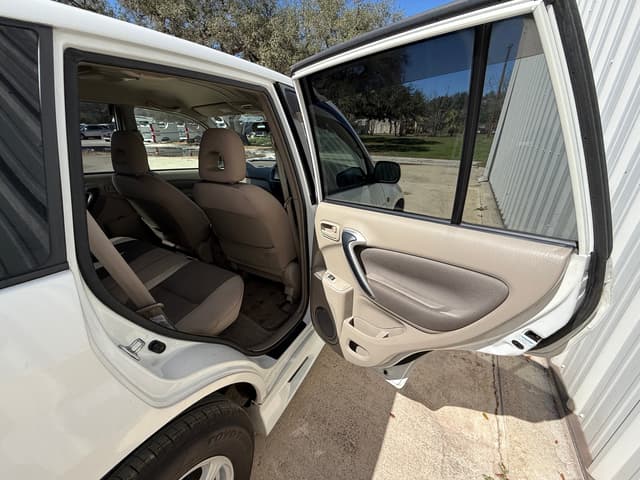 2000 Toyota RAV4 JDM car for sale — photo 16 of 22