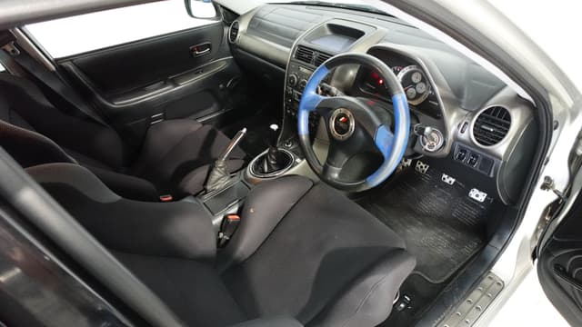 1999 Toyota Altezza JDM car for sale — photo 8 of 12