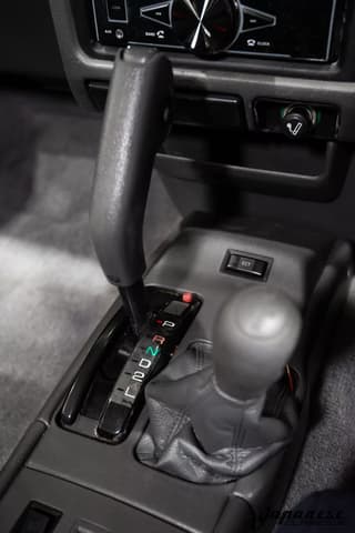 1995 Toyota Hilux Surf JDM car for sale — photo 11 of 25