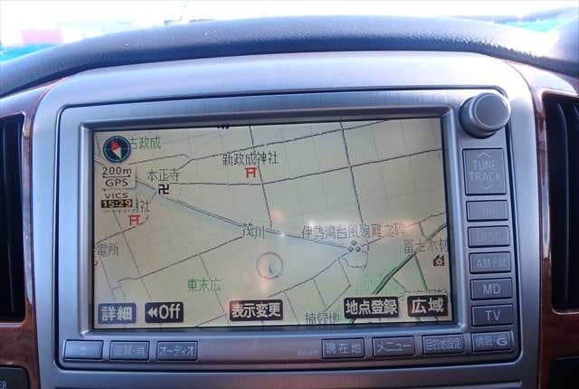 2007 Toyota Alphard JDM car for sale — photo 13 of 25