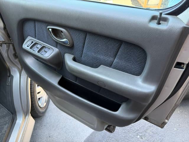2001 Suzuki Every JDM car for sale — photo 3 of 25