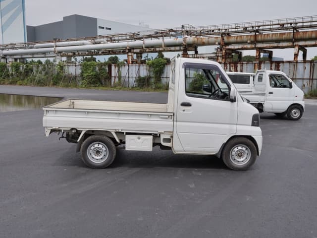 2002 Mitsubishi Minicab JDM car for sale — photo 4 of 25