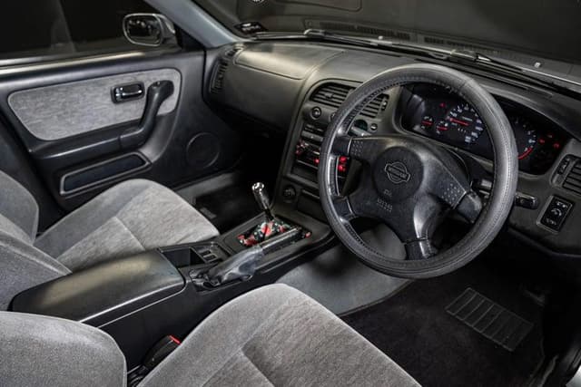 1996 Nissan Skyline JDM car for sale — photo 14 of 16