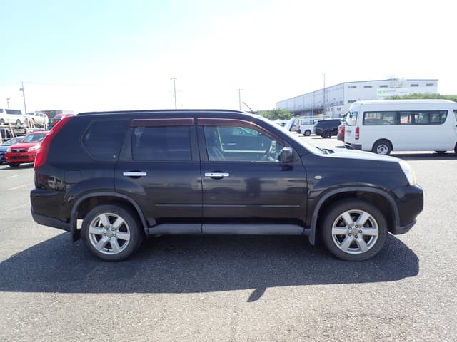 2009 Nissan X Trail JDM car for sale — photo 6 of 10