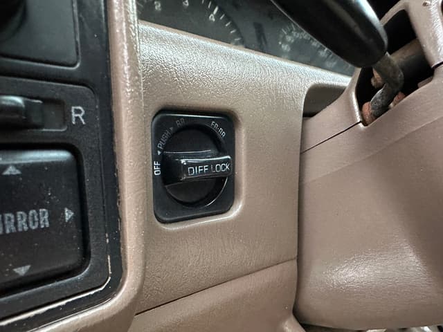 1997 Toyota Land Cruiser JDM car for sale — photo 16 of 20