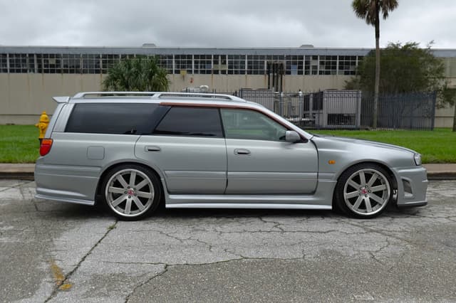 1997 Nissan Stagea JDM car for sale — photo 5 of 19