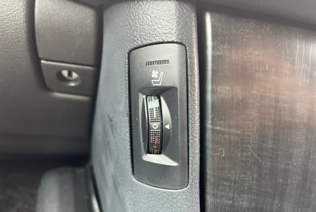 2009 Toyota Crown JDM car for sale — photo 22 of 25
