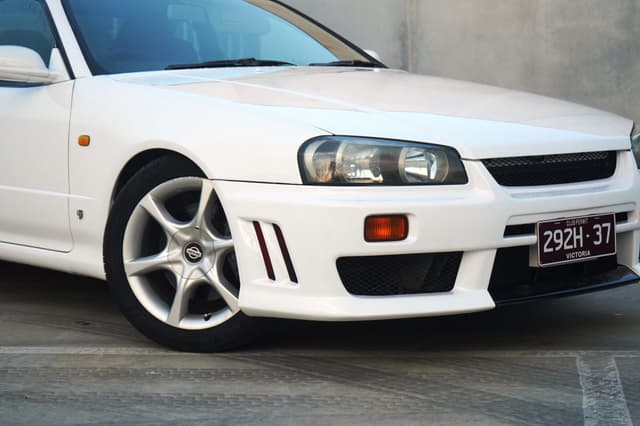 1998 Nissan Skyline JDM car for sale — photo 2 of 25