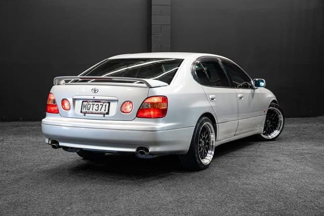 1997 Toyota Aristo JDM car for sale — photo 12 of 15
