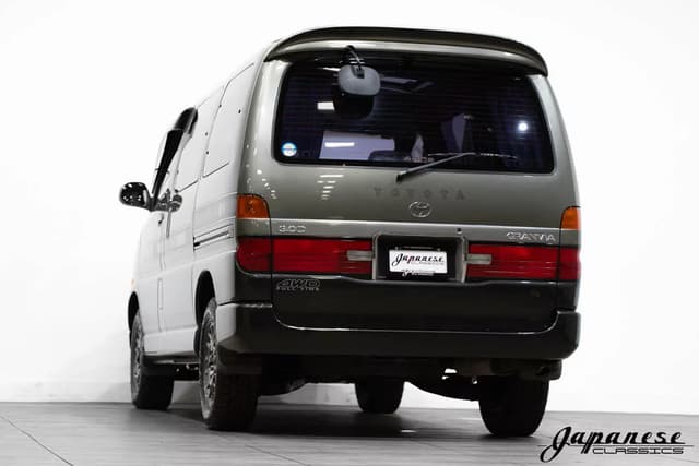 1996 Toyota Granvia JDM car for sale — photo 6 of 25