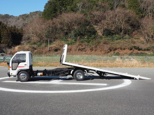 1991 Isuzu Elf JDM car for sale — photo 20 of 24