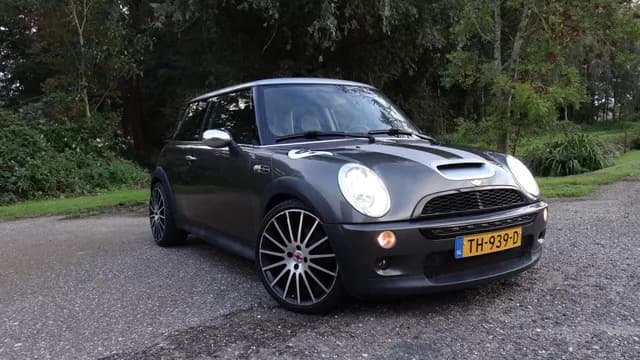 2006 Mini Cooper JDM car for sale — photo 2 of 24
