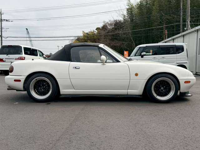 1994 Mazda Roadster (Eunos Roadster / MX-5) JDM car for sale — photo 7 of 20