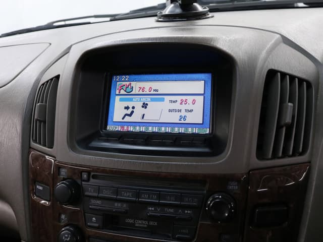 1998 Toyota Harrier JDM car for sale — photo 12 of 25