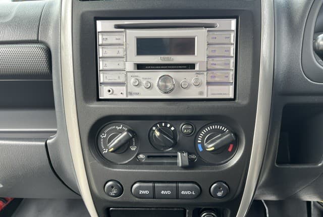 2009 Suzuki Jimny JDM car for sale — photo 14 of 25
