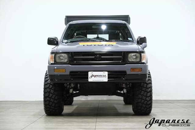 1991 Toyota Hilux JDM car for sale — photo 2 of 25