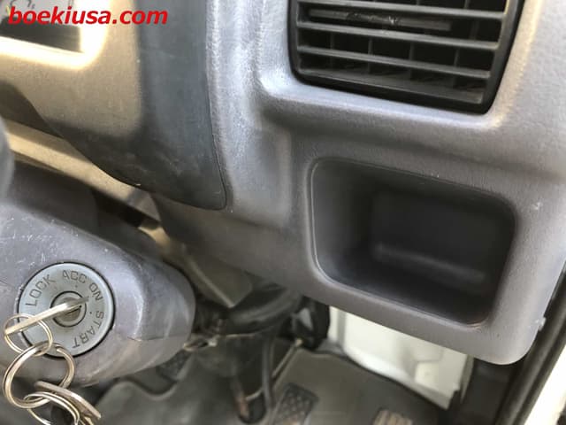 1995 Mitsubishi Minicab JDM car for sale — photo 16 of 23
