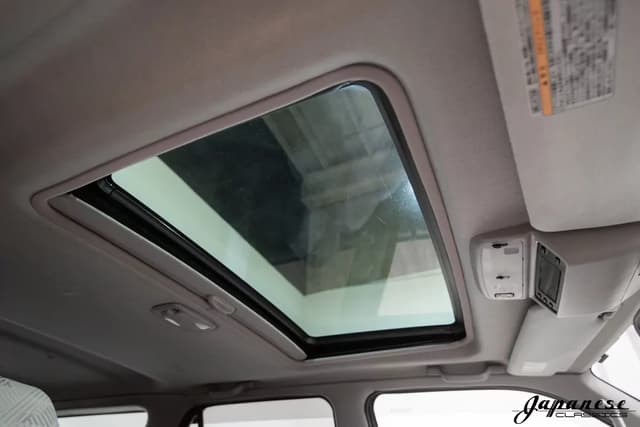 2000 Toyota Hilux Surf JDM car for sale — photo 14 of 25