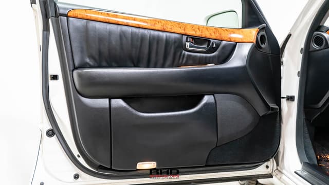 2001 Toyota Celsior JDM car for sale — photo 20 of 25