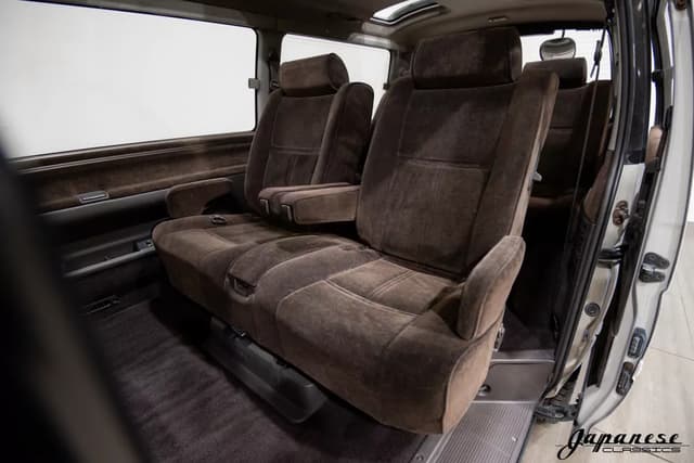 1995 Toyota HiAce JDM car for sale — photo 18 of 25