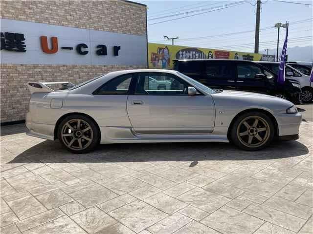 1997 Nissan Skyline JDM car for sale — photo 7 of 25