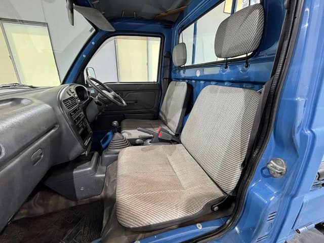 1996 Daihatsu Hijet JDM car for sale — photo 9 of 25